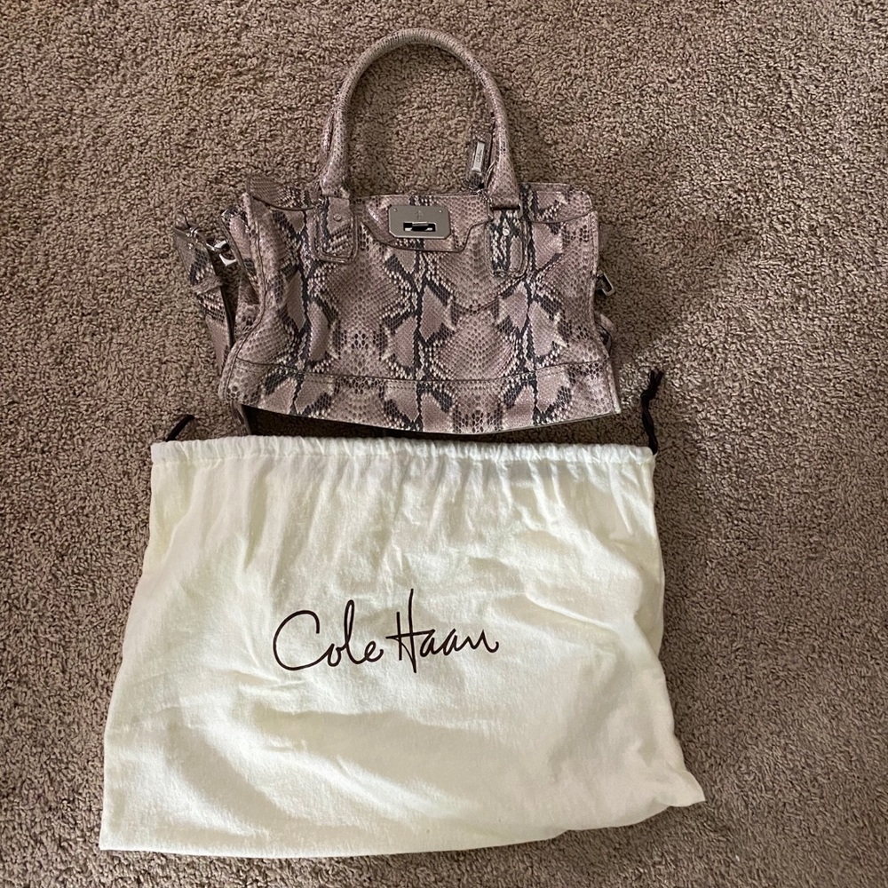 Cole Hann Hand Bag - Picture 5 of 5